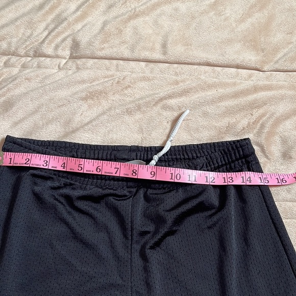 Nike retro shorts - Picture 5 of 6